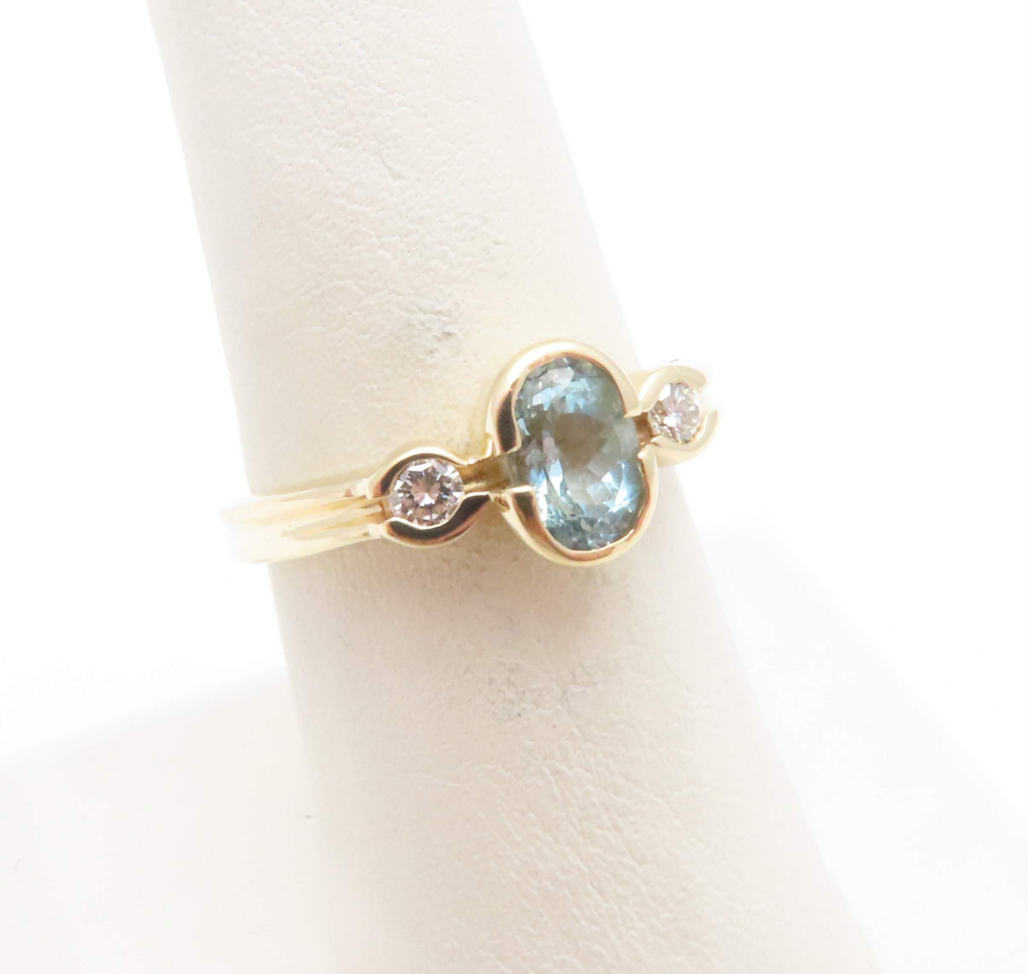 14k Yellow Gold Aquamarine & Diamond Bezel-Set Ring Size 7.5
