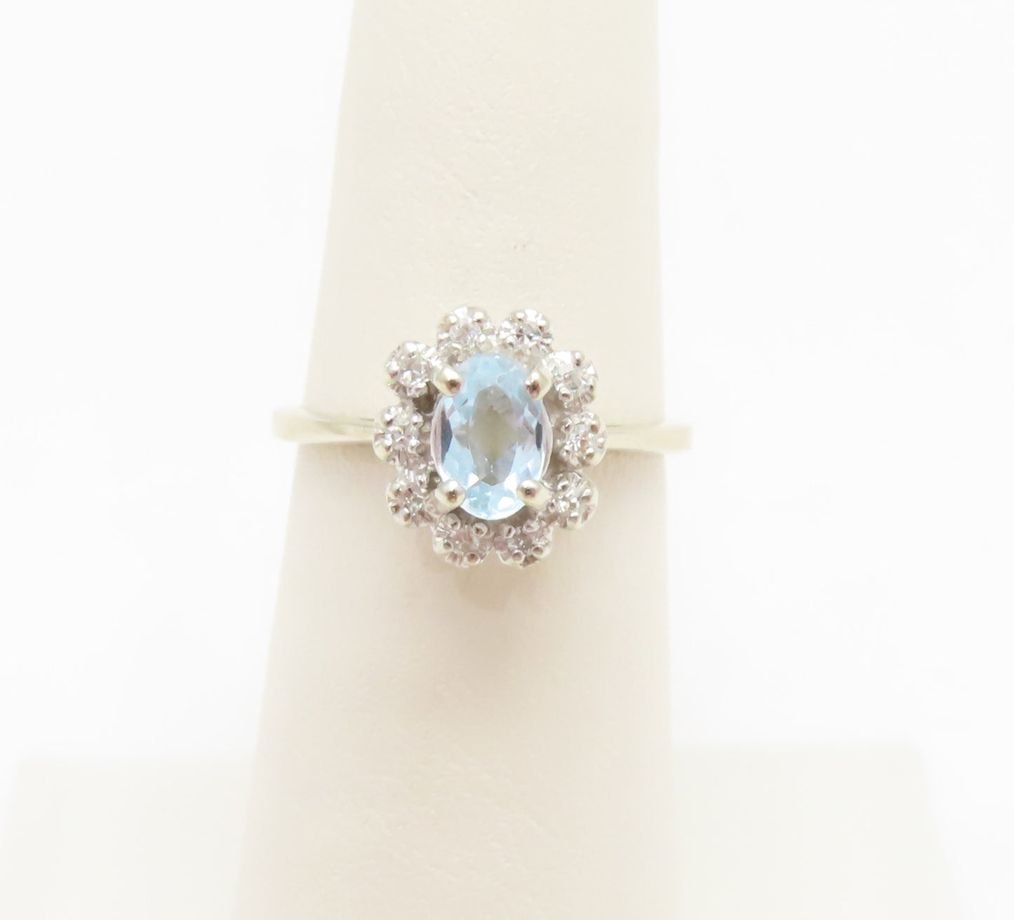 14K White Gold Oval Aquamarine & ~1/10CTW Diamond Halo Ring Size 5.75