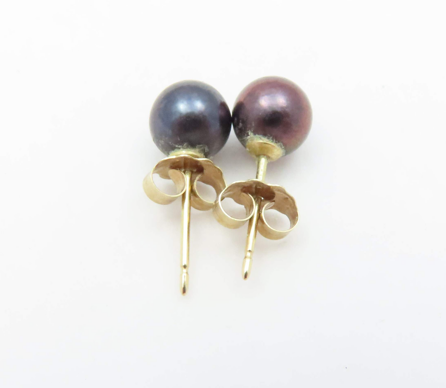 14k Yellow Gold Black Pearl Stud Earrings