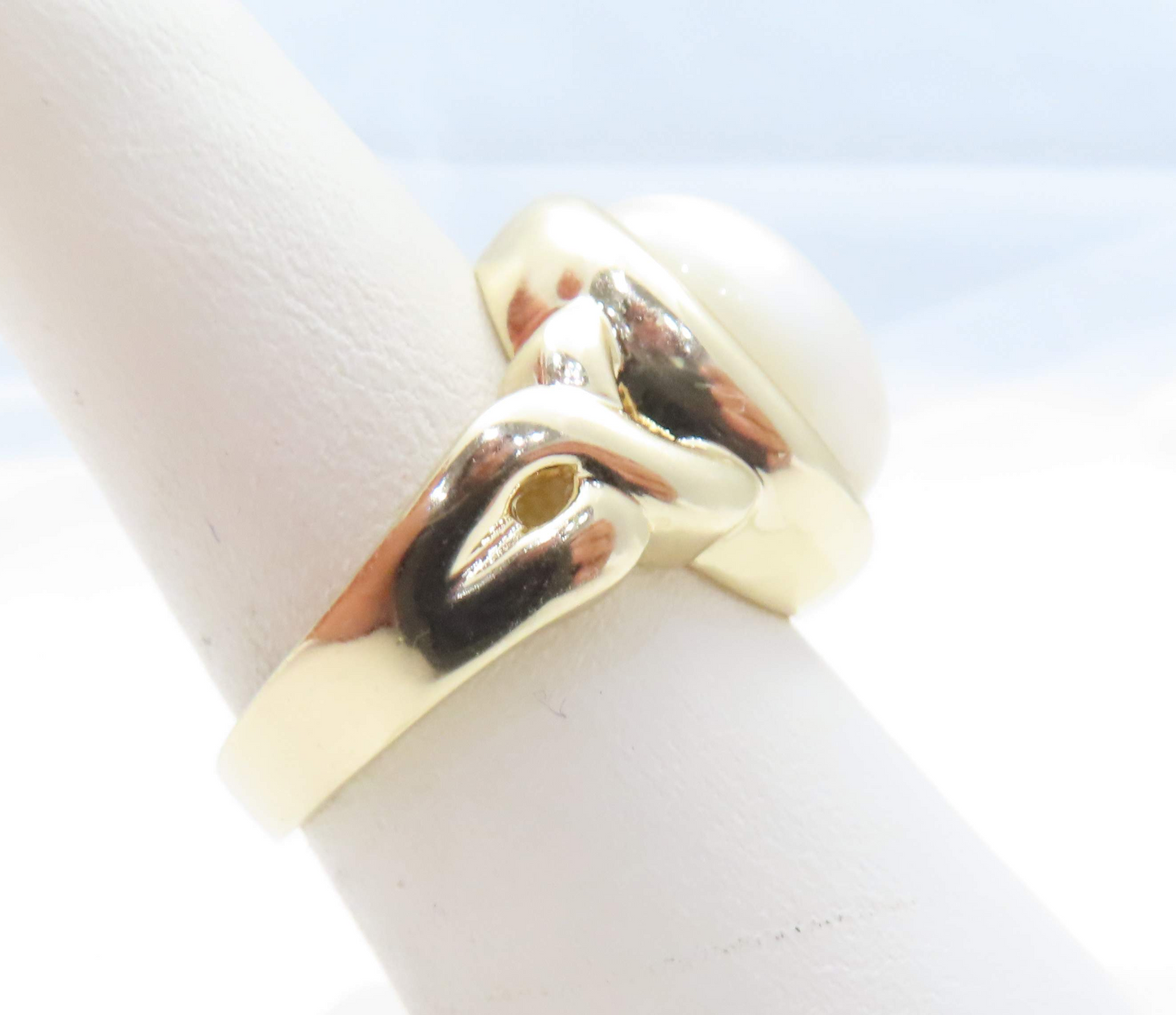 14k Yellow Gold Oval Mabe Pearl Ring Size 7.75