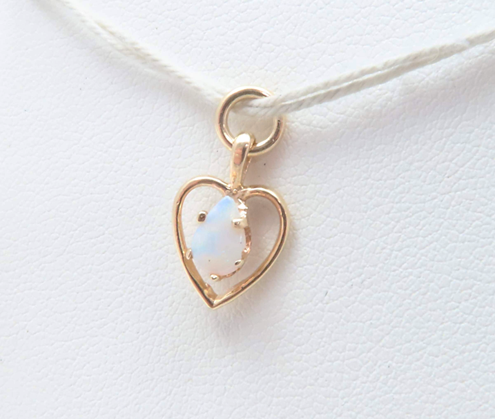 14k Yellow Gold Opal Heart Pendant