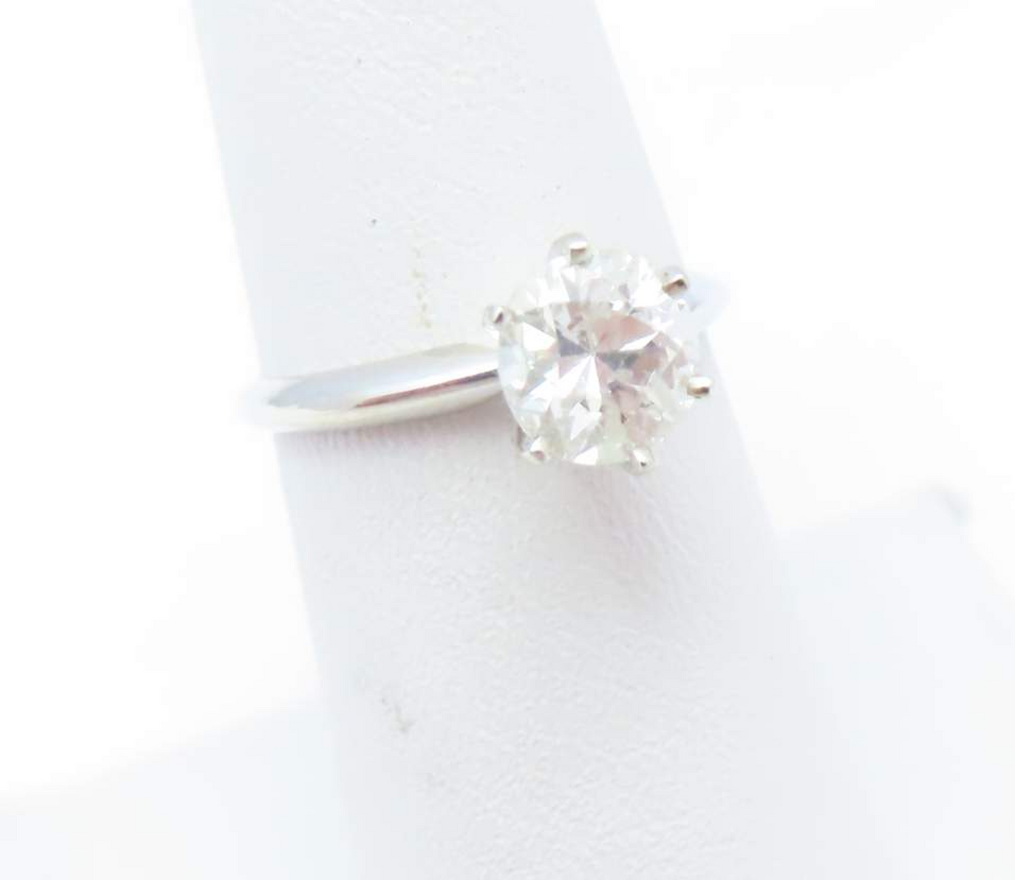 14k White Gold 1.15c Round Diamond Solitaire Ring Size 6