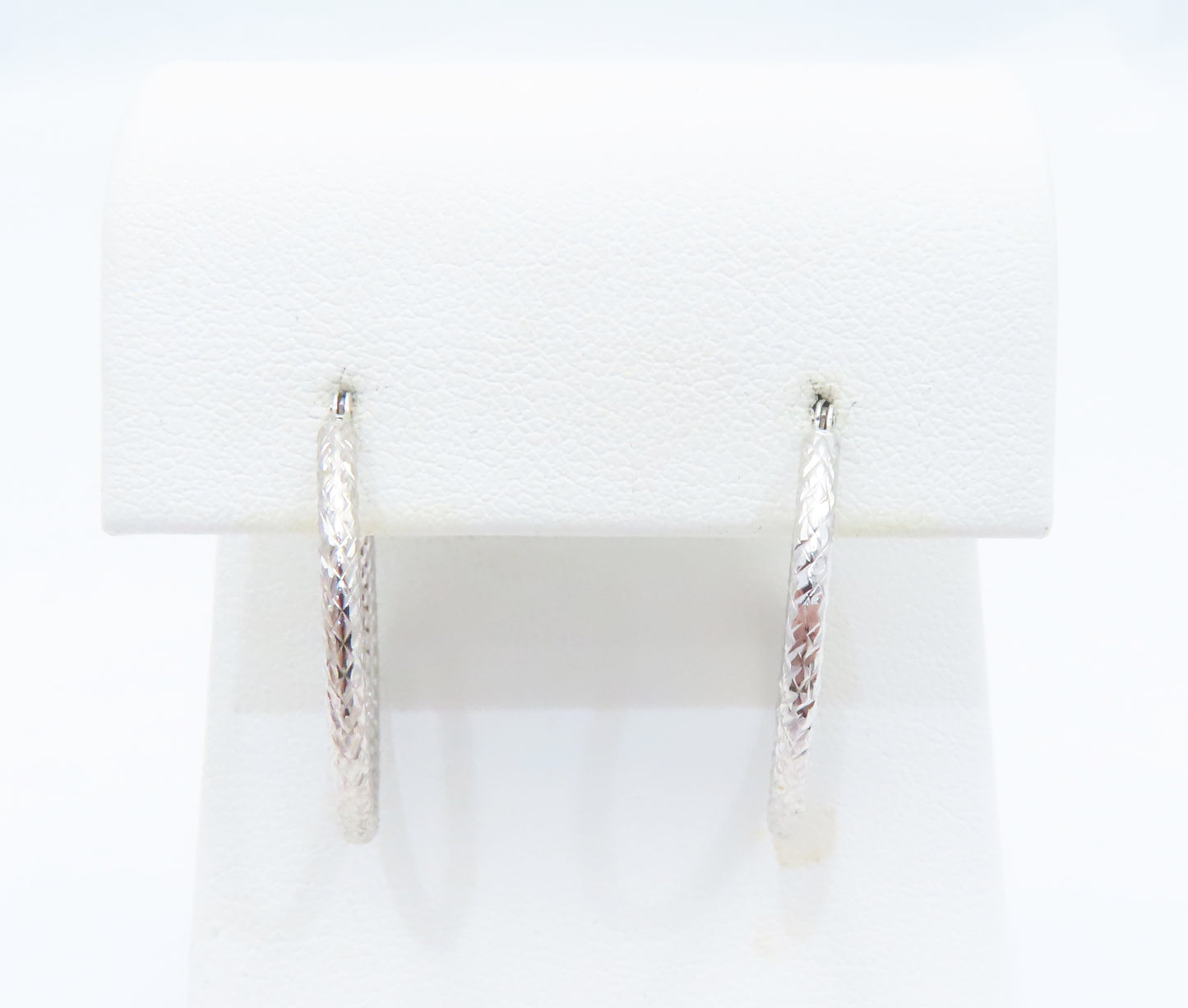 14K White Gold Diamond Cut Hoop Earrings 1"