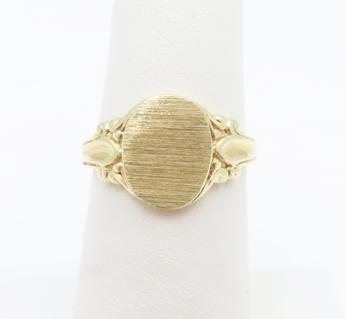 10K Yellow Gold Plain Oval Signet Ring Size 6.25