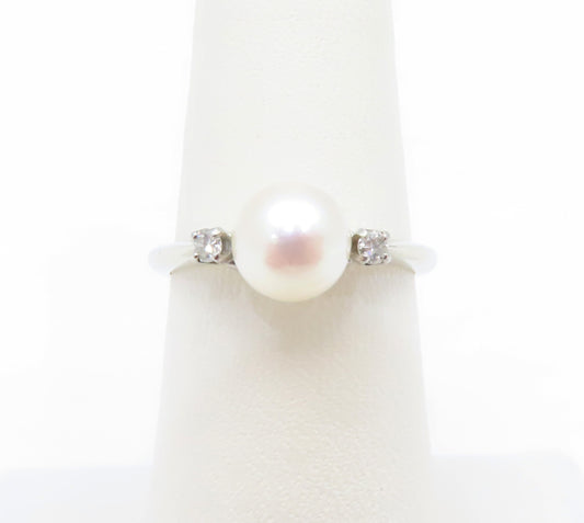 14K White Gold ~6.8MM Pearl & Diamond Accent Ring Size 6.25