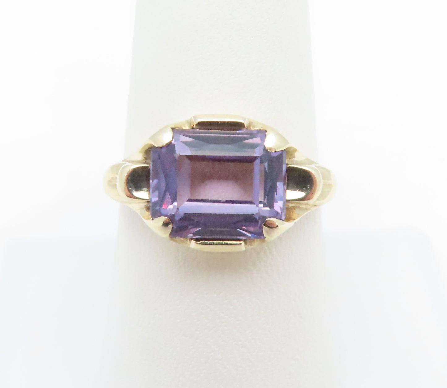 10K Yellow Gold Color Changing Sapphire Ring Size 8