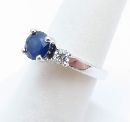 18k White Gold Round Blue Sapphire & Diamond 3 Stone Ring Size 7