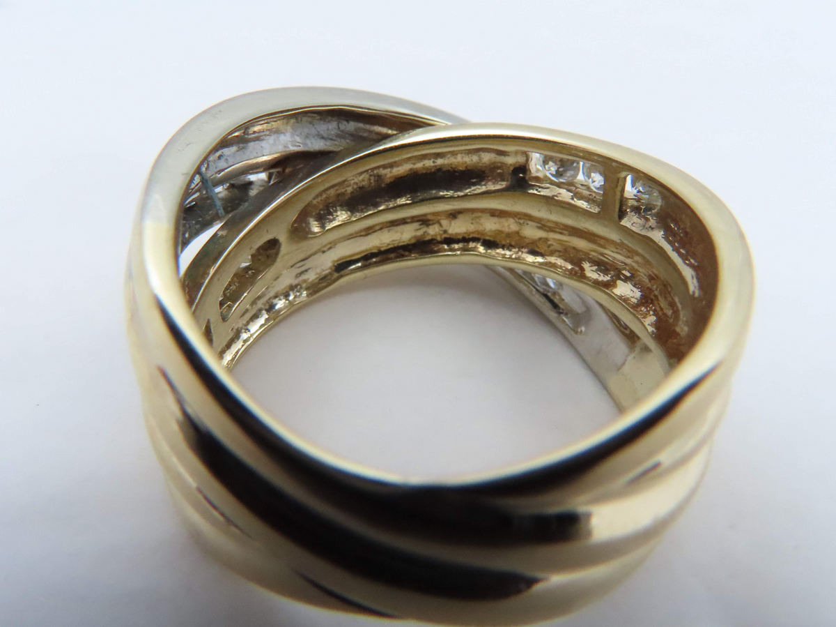 14k Two Tone ~1/2ctw Diamond Crossover Band Size 7