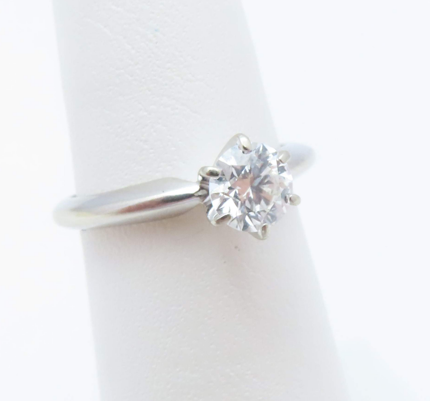 14k White Gold ~1/2c Round Diamond Solitaire Ring Size 4.75