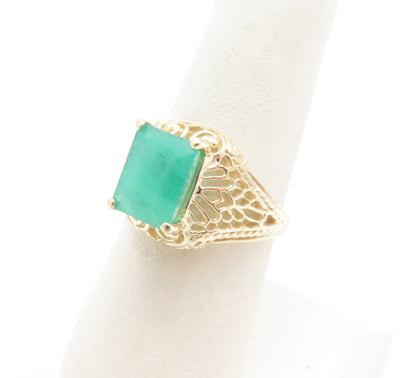 10K Yellow Gold ~9x7MM Emerald Cut Emerald Filigree Ring Size 7.75