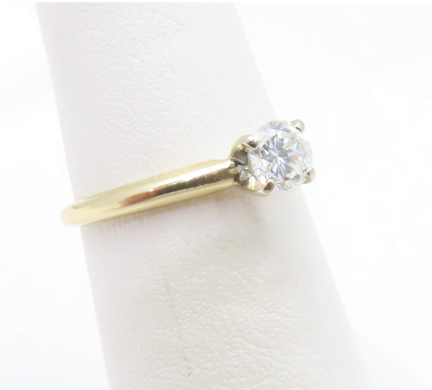 14k Yellow Gold 1/3c Round Diamond Solitaire Ring Size 6