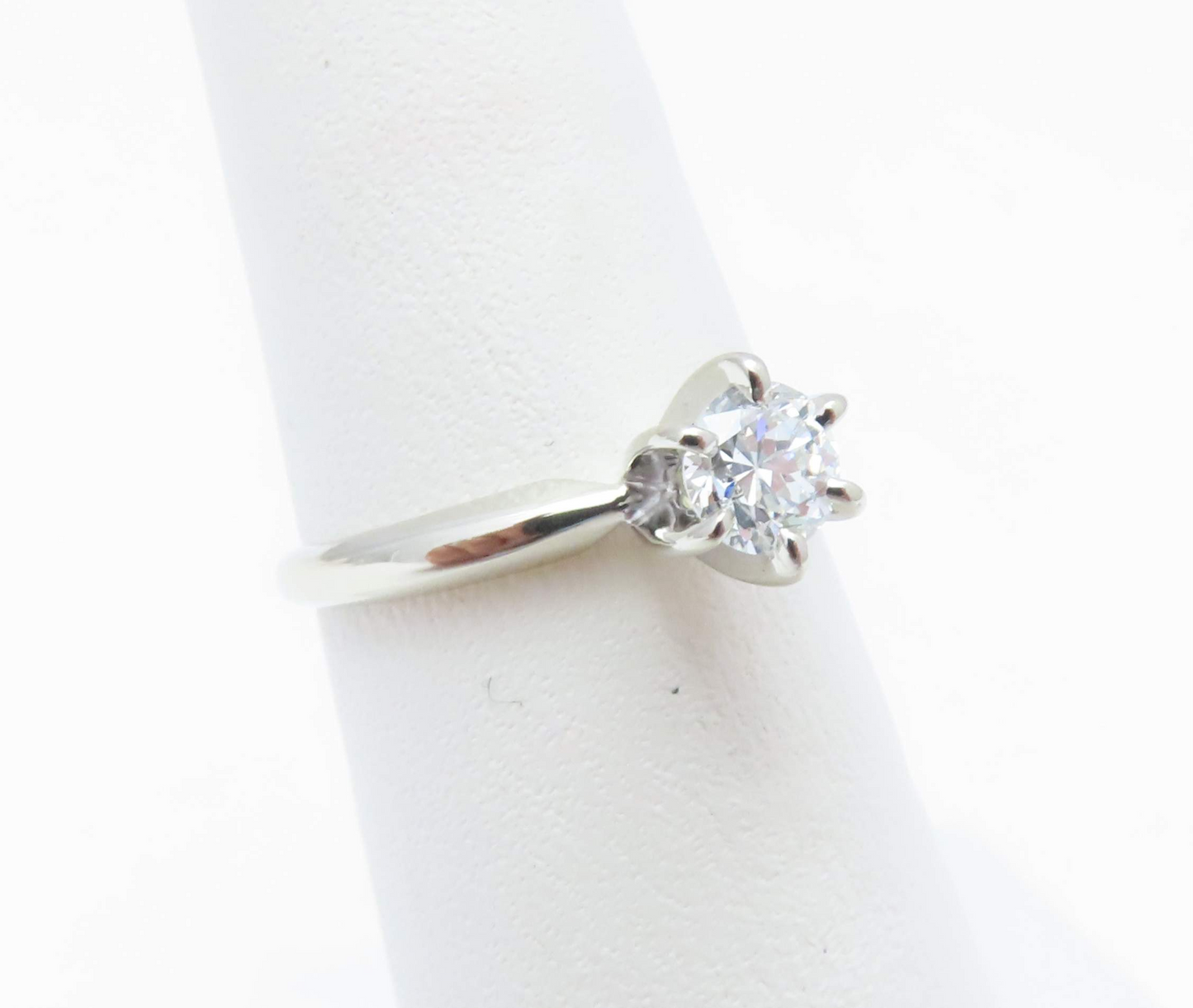 14k White Gold 3/8c Round Diamond Solitaire Ring Size 5.25