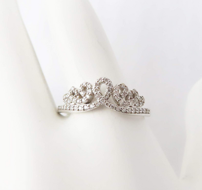 10k White Gold 1/3ctw Diamond Crown Ring Size 7
