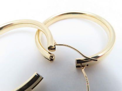 14k Yellow Gold 1 ¼” Hoop Earrings