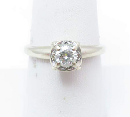 14k White Gold Diamond Illusion Solitaire Ring Size 8