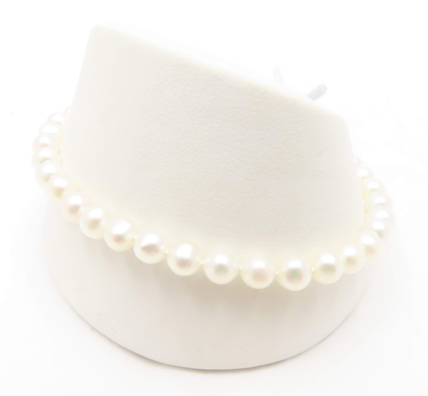 14k Yellow Gold Pearl Bracelet 7.25”