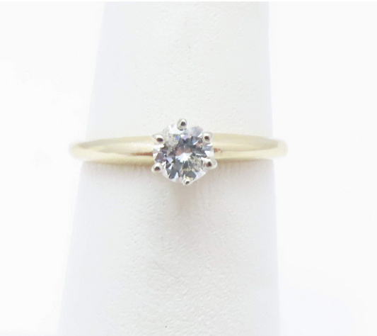 14k Yellow Gold ~1/4c Round Diamond Solitaire Ring Size 5.5